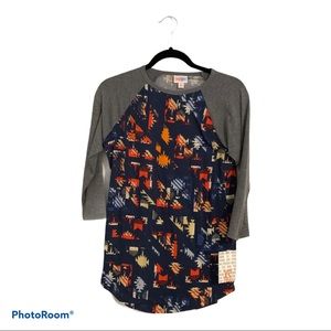 NWT LuLaRoe Randy T-shirt (XS) pattern